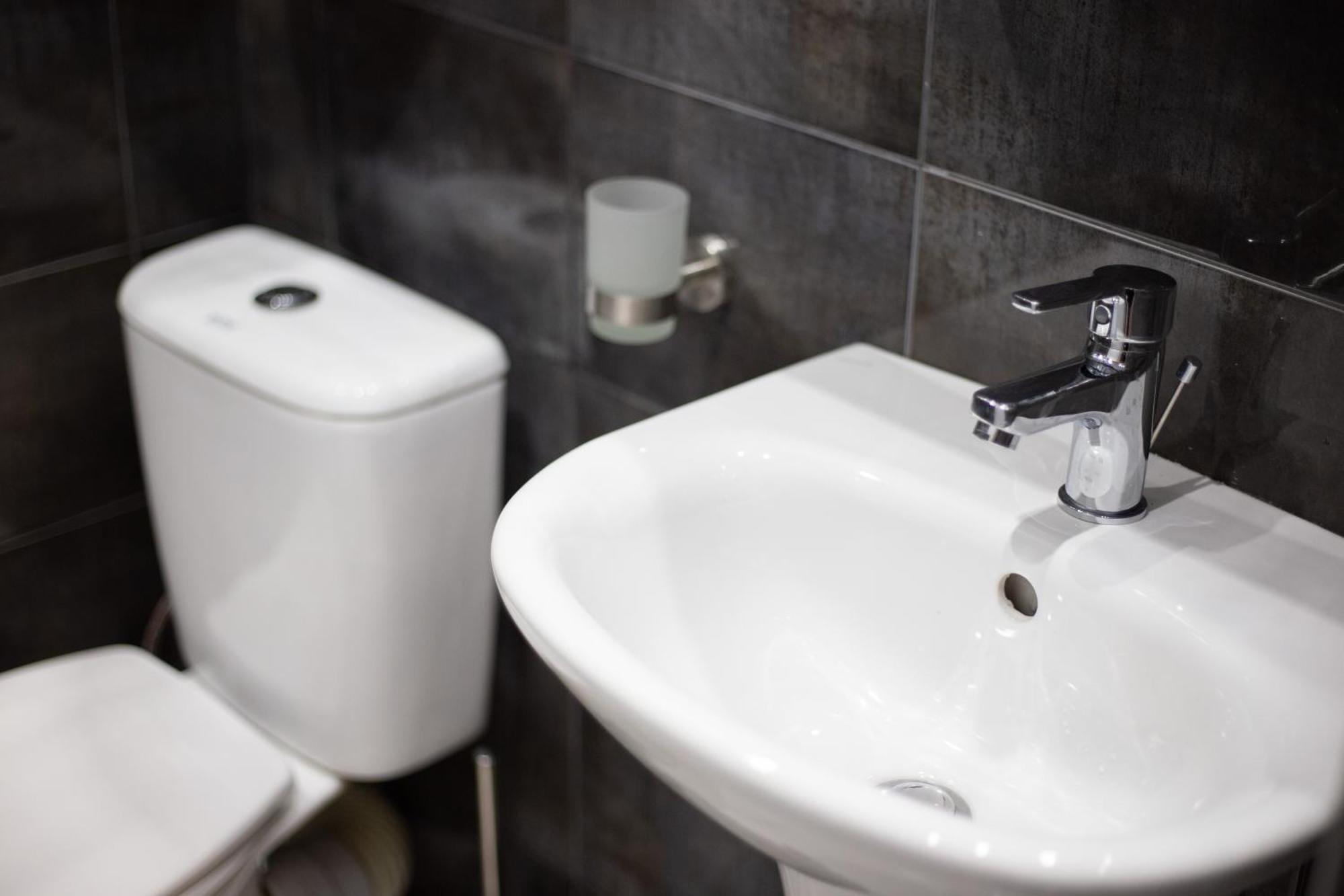 Central Studio Apartment - Varna City Bagian luar foto