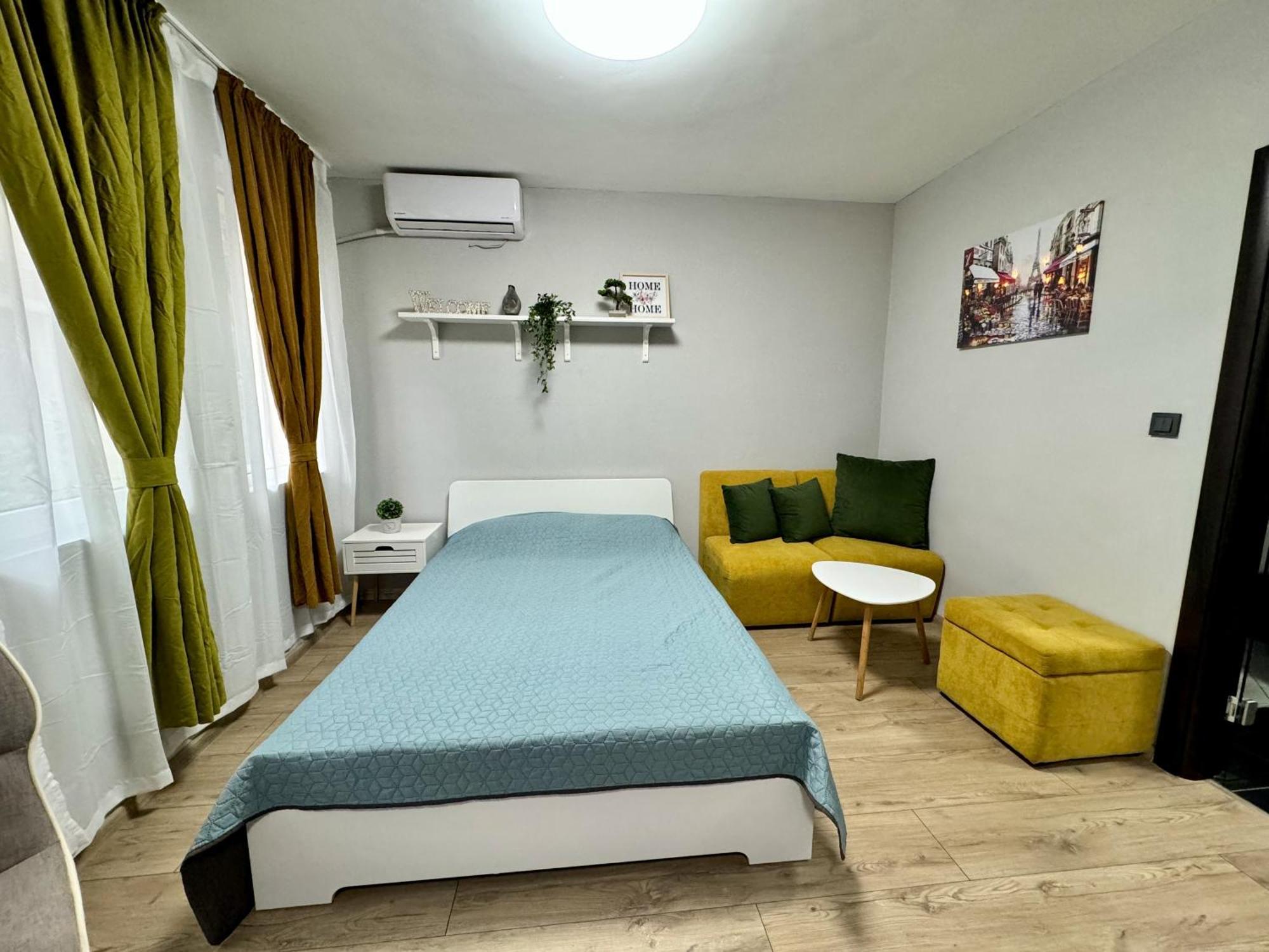 Central Studio Apartment - Varna City Bagian luar foto